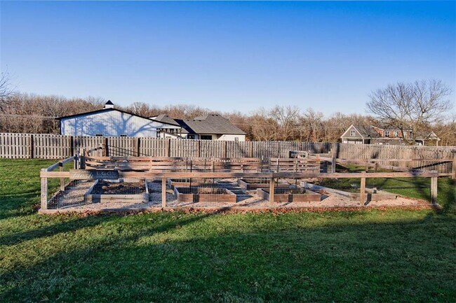 Building Photo - 9940 Kitty Rd