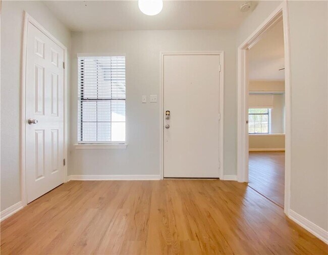 Building Photo - Bright & Welcoming 3 Bedroom, 2 Bath Home in Round Rock!