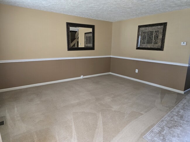 Building Photo - 5478 Prince William Ct