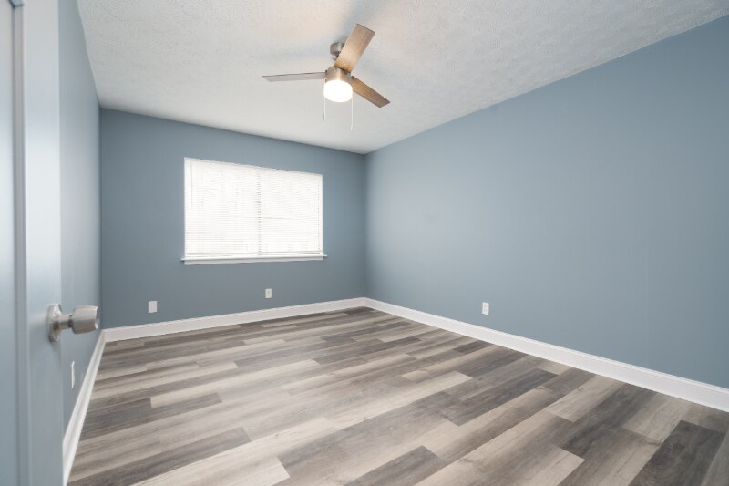 Building Photo - 7560 Taylor Rd