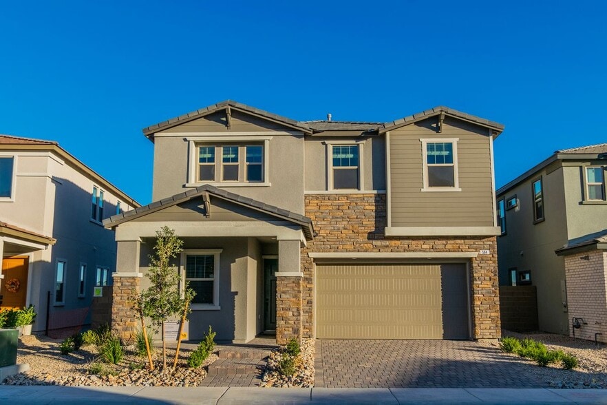 Primary Photo - 584 La Vis Acrs Ln