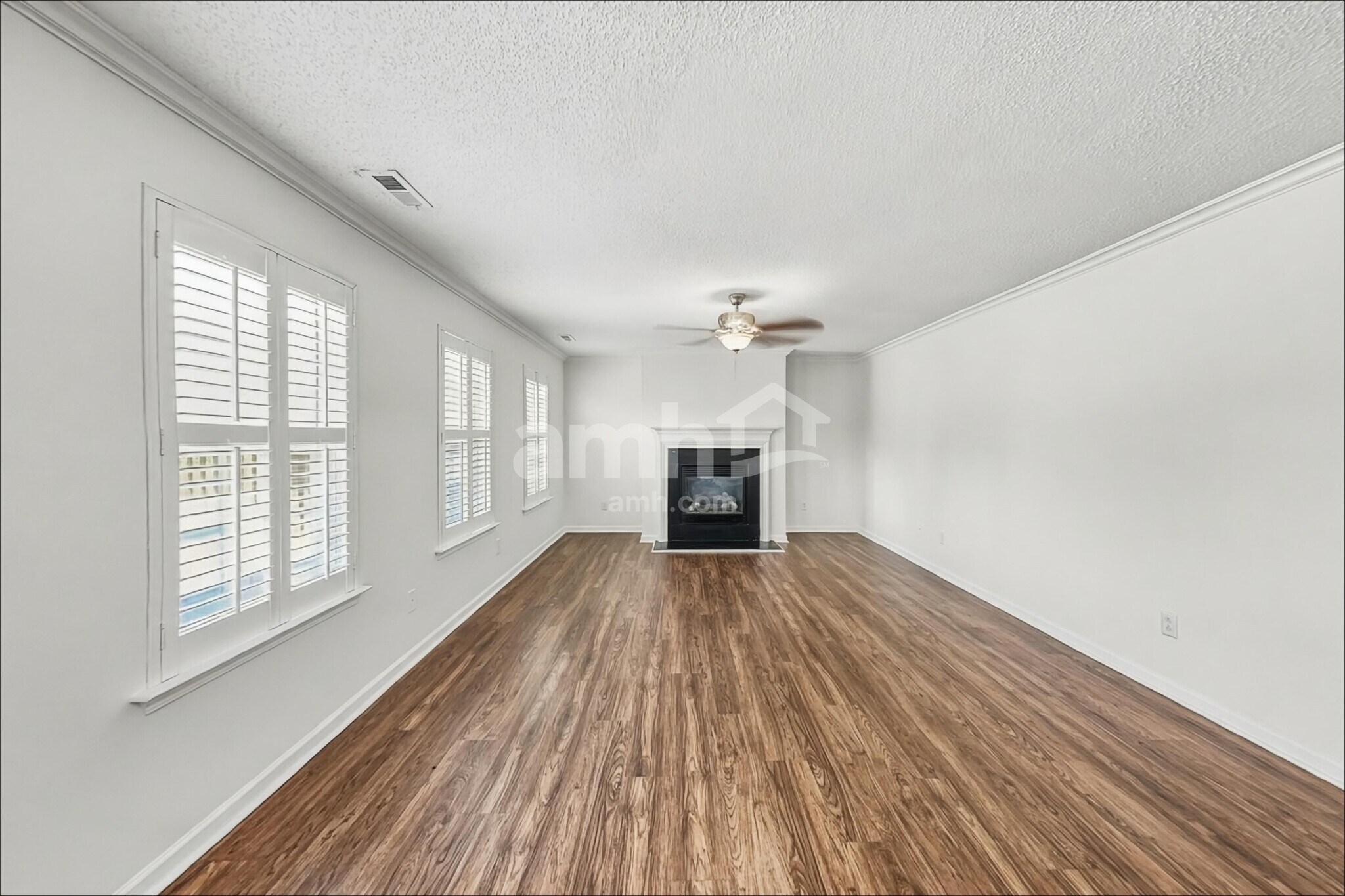 Building Photo - 4015 Shadow Pines Cir