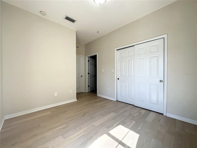 Building Photo - 11564 Mizzon Dr