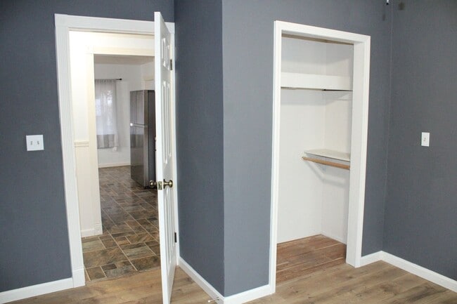 Building Photo - **COMING SOON!!! ** Gated Three Bedroom, 1 Bathroom House in Bay Point