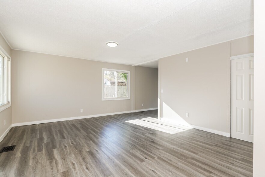 Building Photo - 3681 Nevada Ave