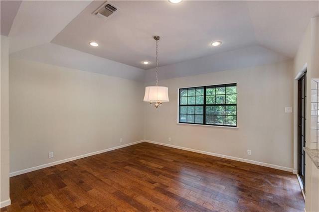 Building Photo - 524 Sanders Rd
