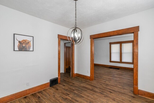 Building Photo - 1017 Mosley Ct SW