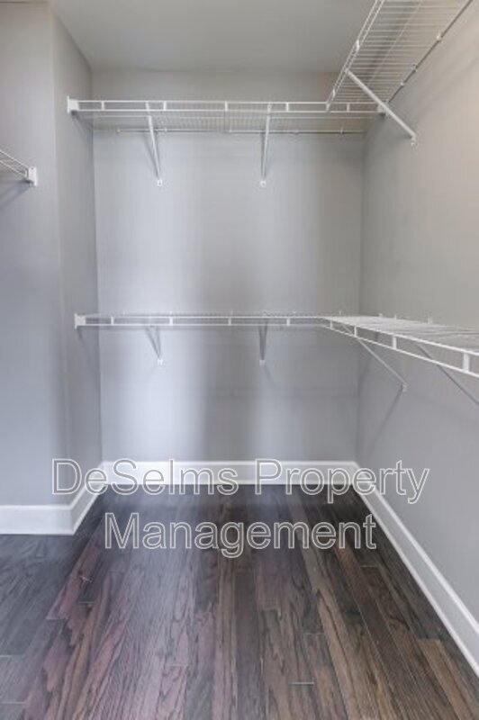 Building Photo - 5556 Prada Dr