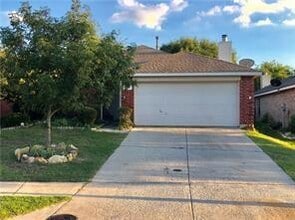 Building Photo - 9217 Warren Dr