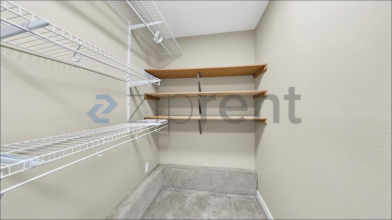 Building Photo - Unit