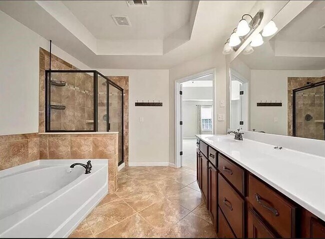 Building Photo - 13276 Warrensville Cove