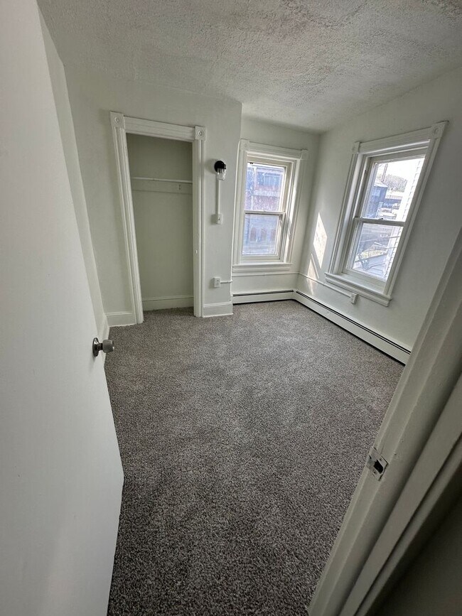 Building Photo - Beautiful 3 bedroom House for rent