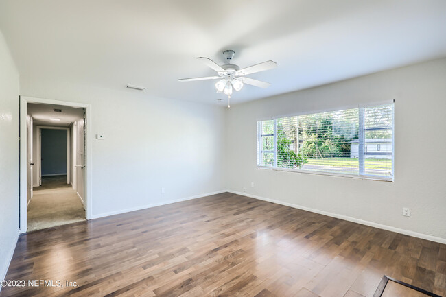 Building Photo - 6371 Sauterne Dr