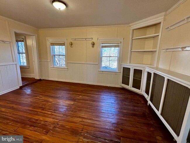 Building Photo - 8122 John Mosby Hwy