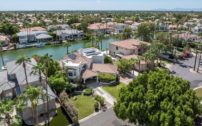 Building Photo - 1407 E Coral Cove Dr