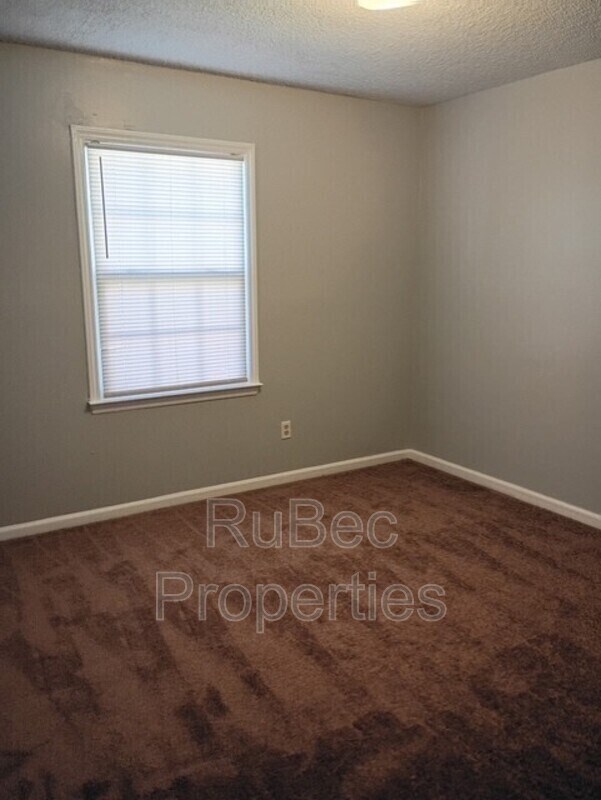 Building Photo - 408 S Weldon St