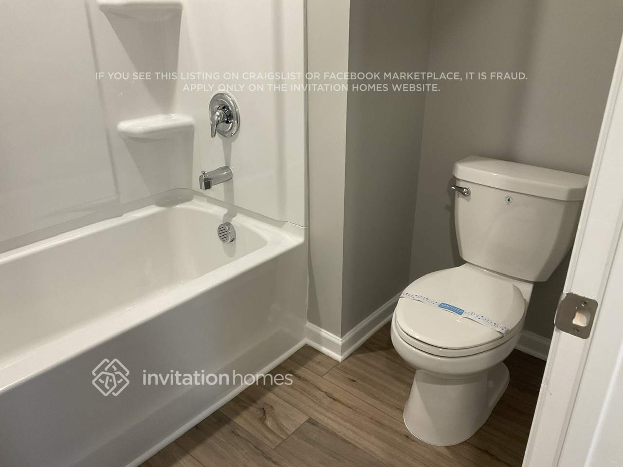 Building Photo - 513 Almere Dr