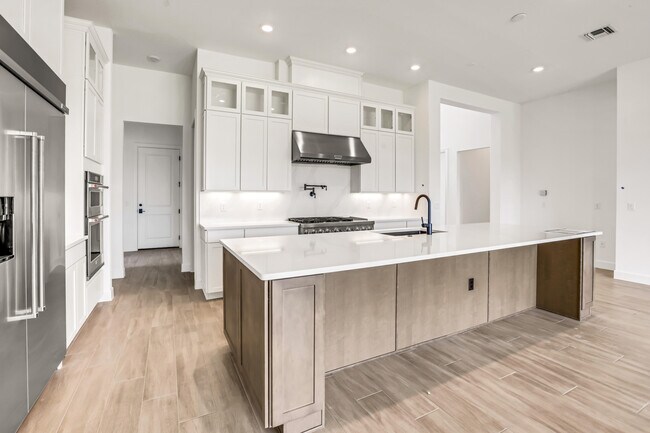 Building Photo - 20161 SE Bridgewater Dr