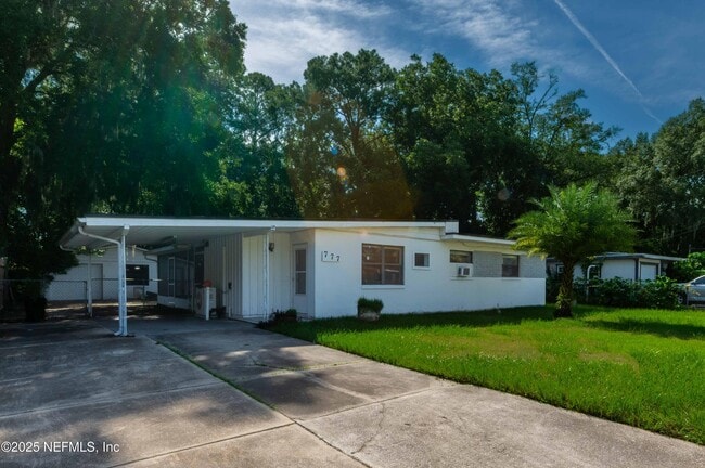 Building Photo - 777 La Marche Dr