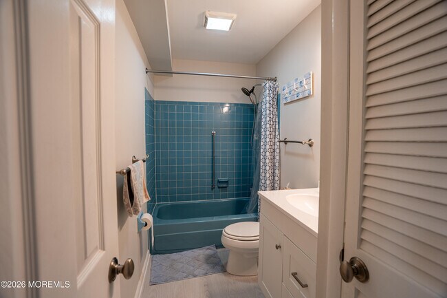 Building Photo - 5C Twin Rivers Dr