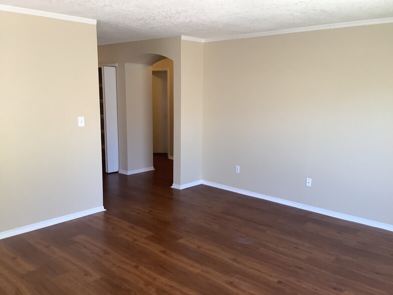 Building Photo - 7415 Winslow Pl NW
