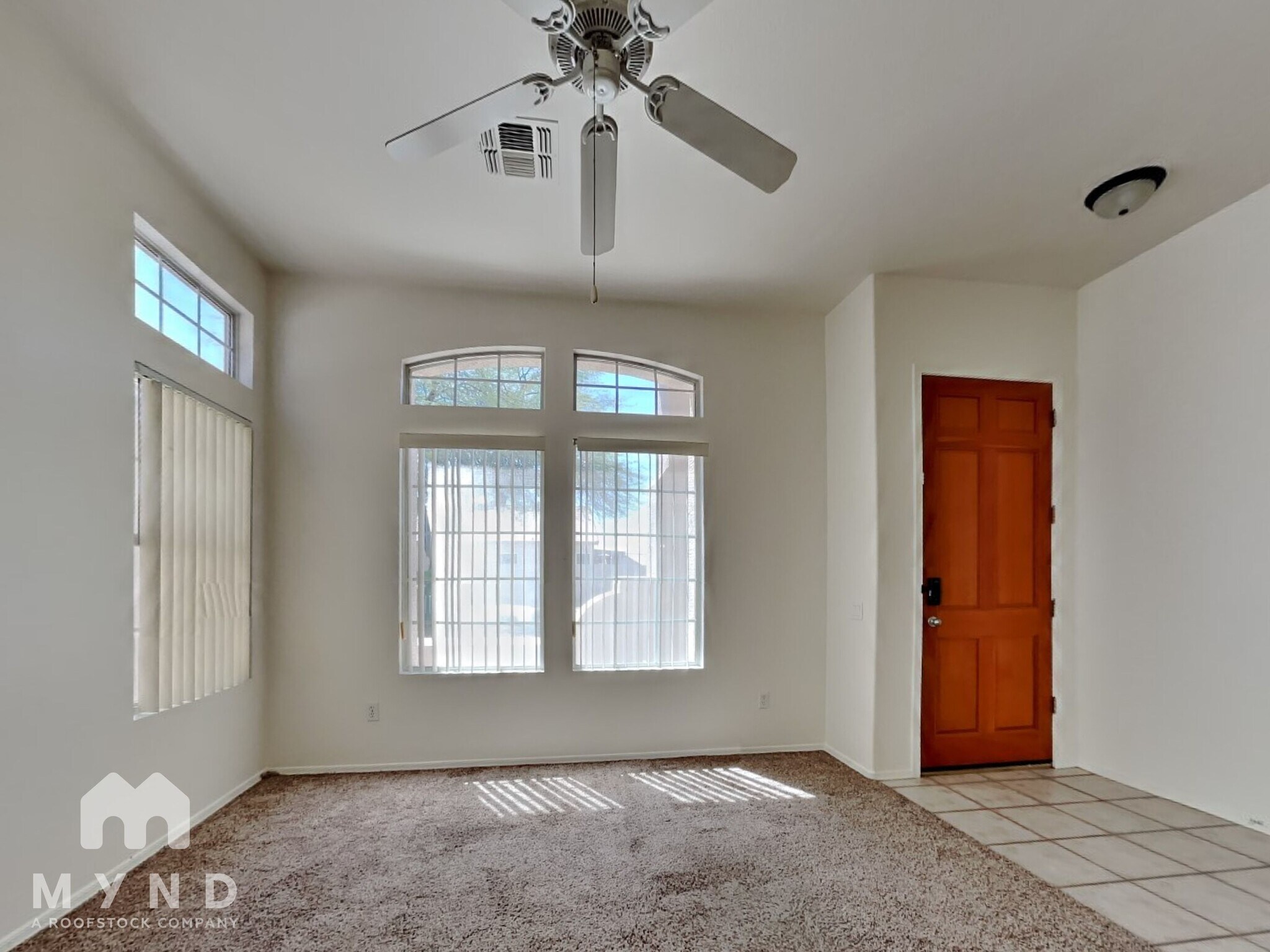 Building Photo - 4528 E Rowel Rd