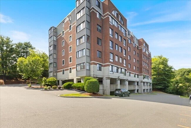 Building Photo - 100 Ledgewood Dr