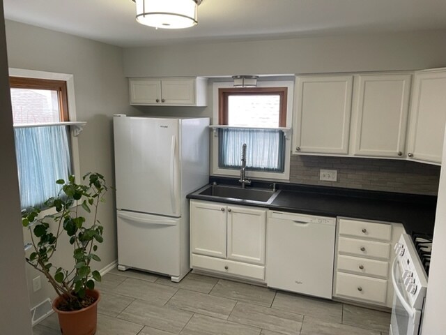 Building Photo - 7112 W Saint Paul Ave