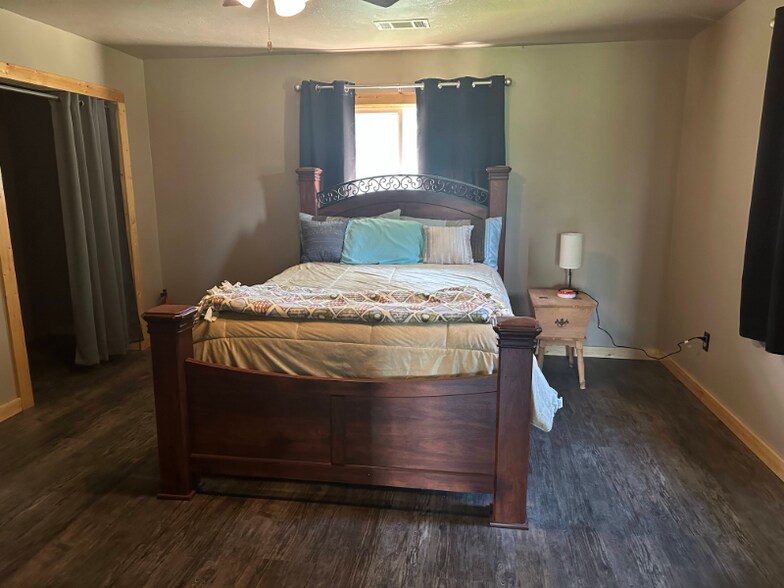 Building Photo - 125 County Line St