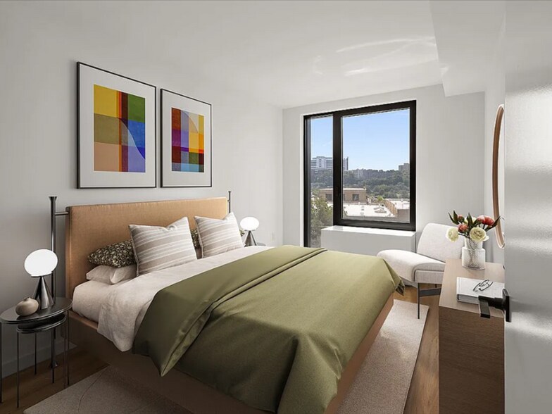 Building Photo - 5055 Broadway