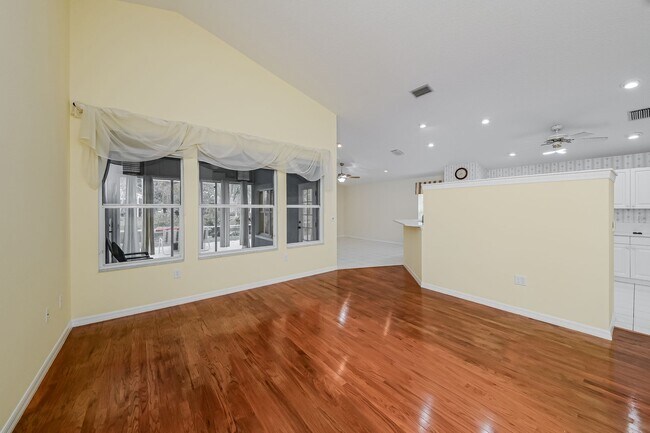 Building Photo - 2014 Wasatch Dr