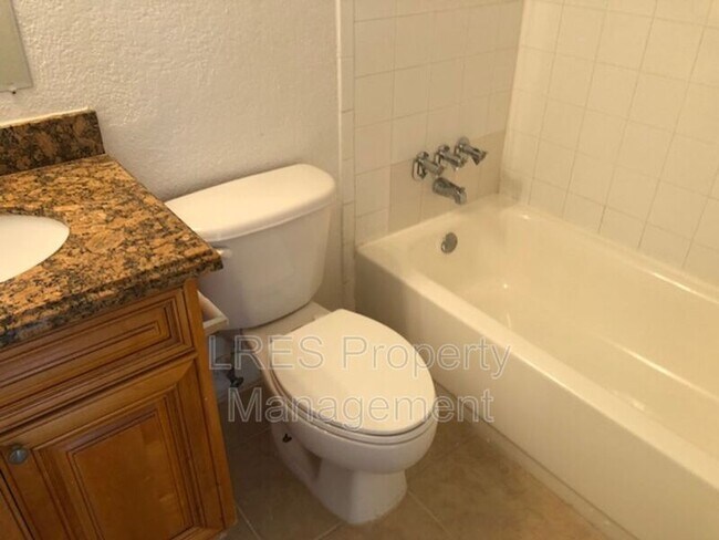 Building Photo - 4725 S Texas Ave