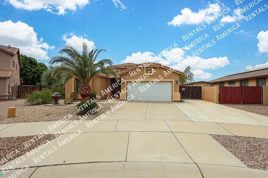 Building Photo - 21401 E Calle de Flores