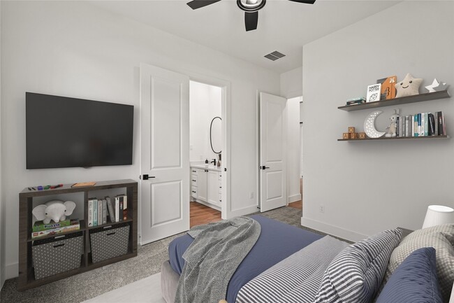 Building Photo - 3607 Wellborn Dr