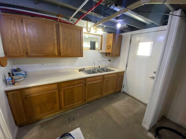 Building Photo - 30013 Butler Ave