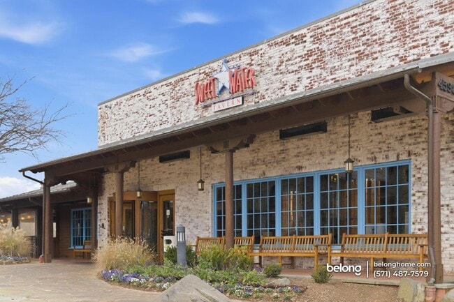 Building Photo - 47339 Blackwater Falls Terrace