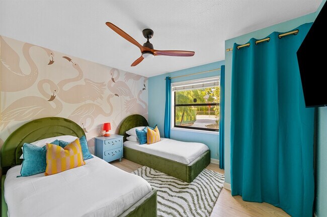 Building Photo - 8709 9th Ave NW