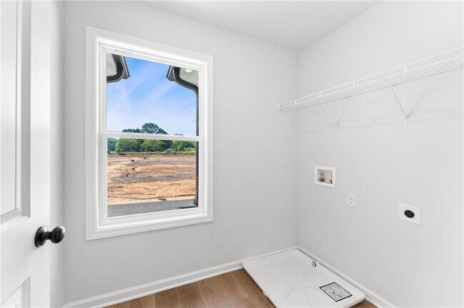 Building Photo - 179 Crest Dr