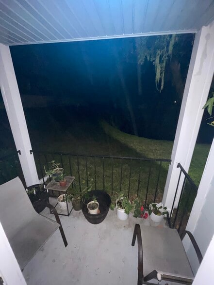 Building Photo - 2550 N Alafaya Trl