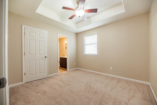 Building Photo - 27210 Afton Way