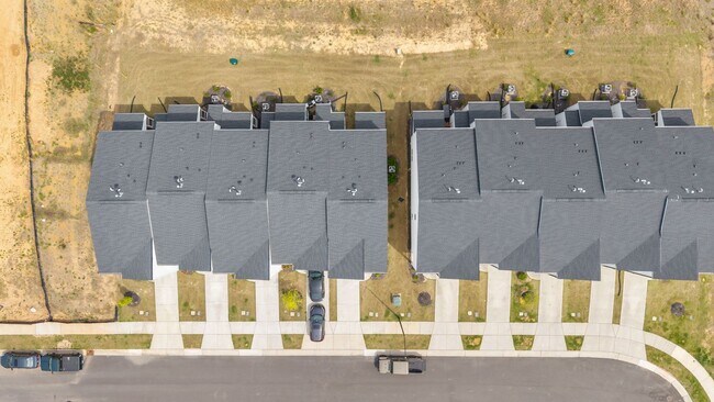 Building Photo - 2010 Titanium Rock Rd