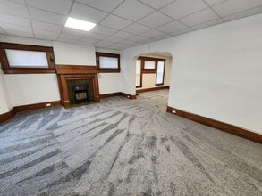 Building Photo - 825chest