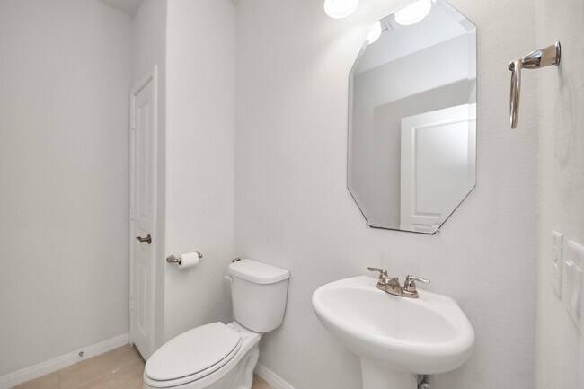 Building Photo - 5118 Kingship Ct
