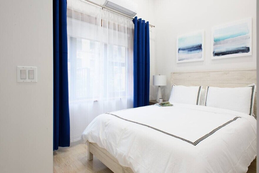 Building Photo - 315 E 78th St