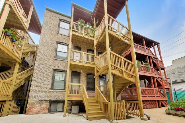 Building Photo - 2235 N Kedzie Blvd