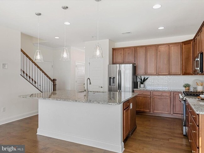 Building Photo - 25041 Tanager Ln