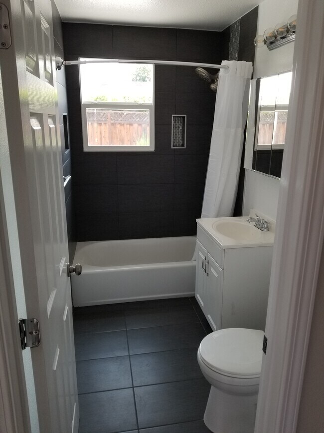 Building Photo - 14874 Acton Dr