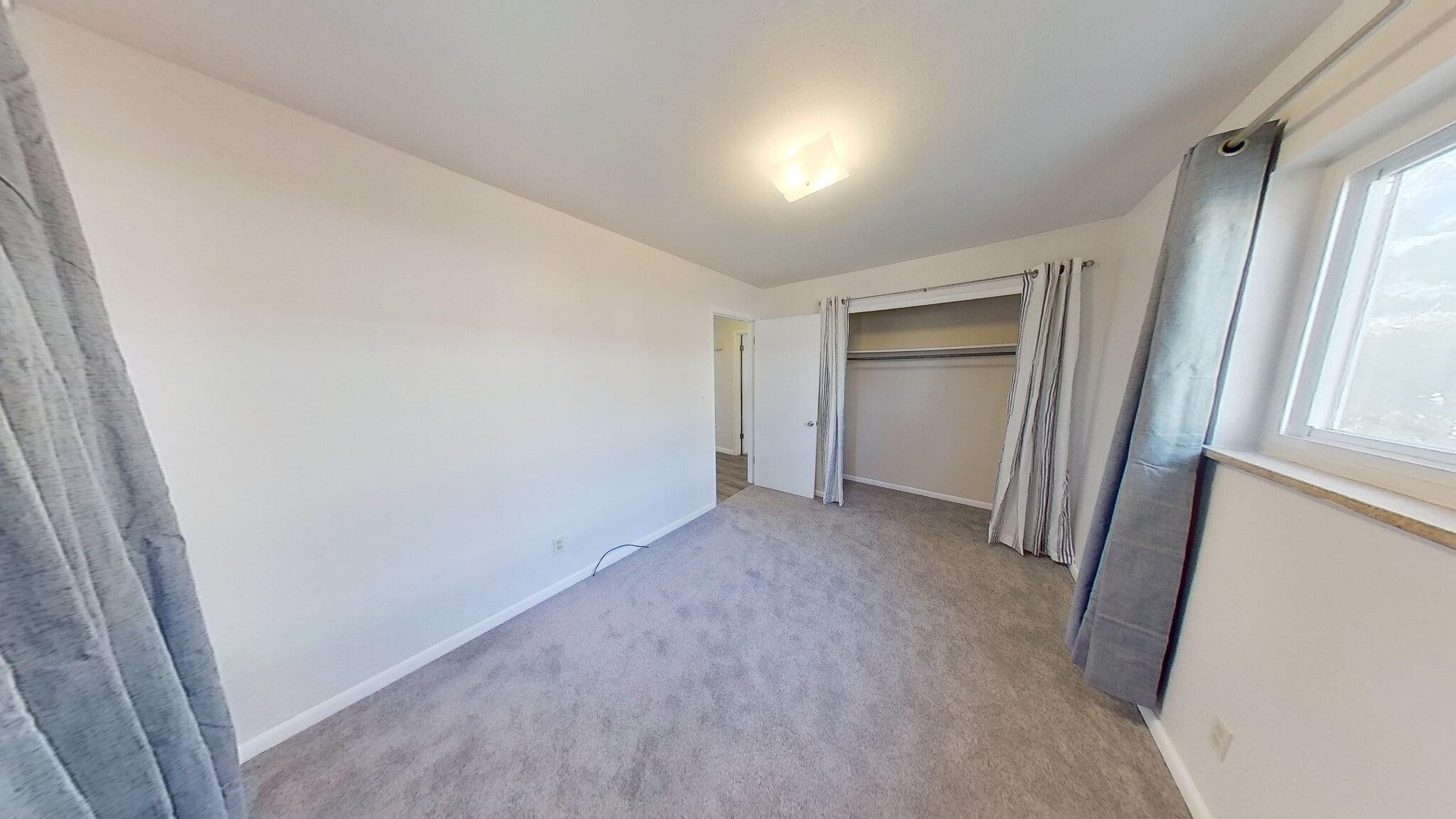 Building Photo - 4673 Holland St