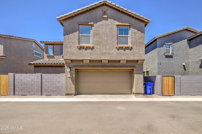Building Photo - 3820 N 100th Dr