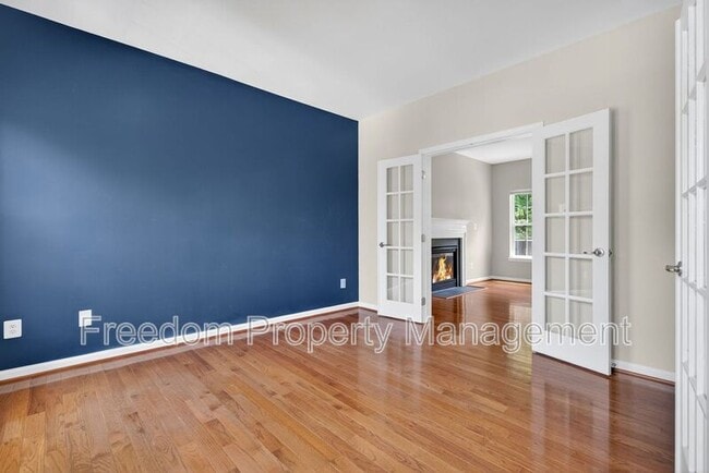 Building Photo - 7629 Hamelin Ln